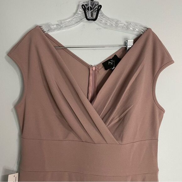 NWT AX Paris Plunge Front Maxi Dress High Slit in Mushroom Color Women’s US Sz10 - Picture 3 of 13